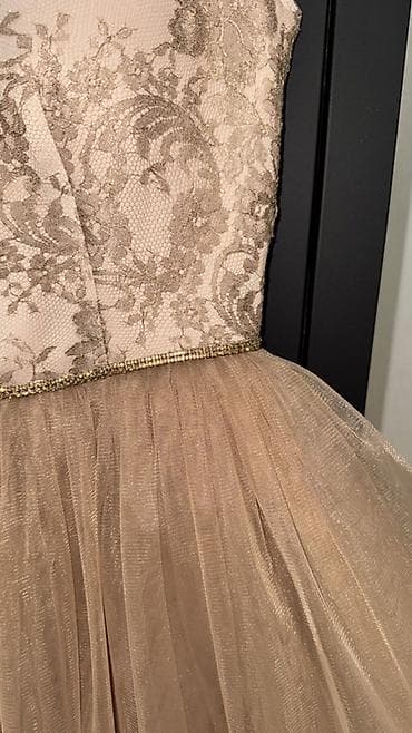 Жеке буюмдар: Кече көйнөгү, А-силуэт, Узун модель, Атлас, Жеңдери жок, Страздар, XS, S — 2