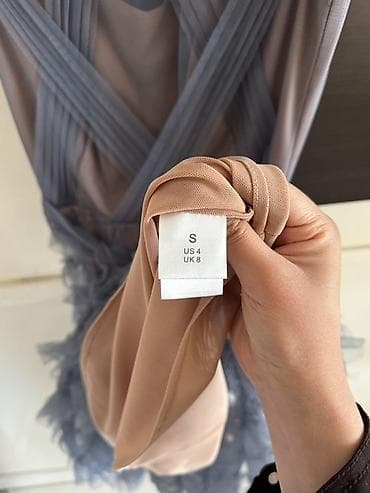 Жеке буюмдар: Кече көйнөгү, Коктейл, Узун модель, Фатин, Жеңдери менен, S — 4