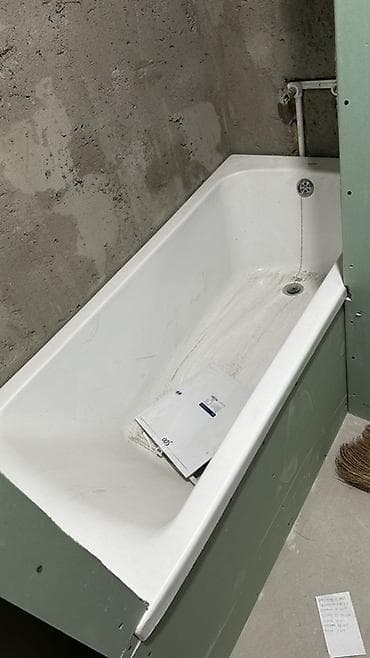 Продам ванну новую 150*70 акриловая. Покупали за 17000 в аквадом. Не
