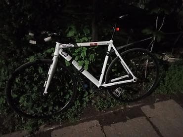 surf 185: Фикс-байк DREW District - Легкая алюминиевая рама с гладкими швами — 2