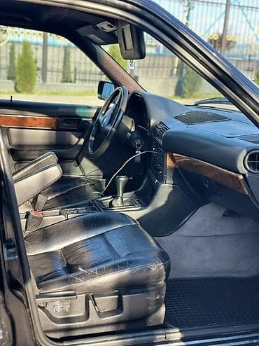 обмен на е 34: BMW 525: 1991 г., 2.5 л, Механика, Бензин, Седан — 5