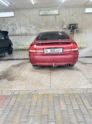 Унаа: Mazda 626: 1992 г., 2 л, Кол менен иштөөчү, Бензин, Хетчбек — 1