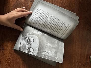 local guide program: Распродажа книг, цены от 300 до 950 сом — 4