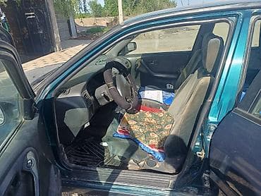 Nissan Primera: 1996 г., Механика, Лифтбек