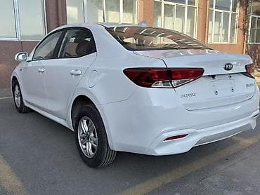 camry 2010: Kia Forte: 2020 г., 1.6 л, Механика, Бензин, Седан — 4