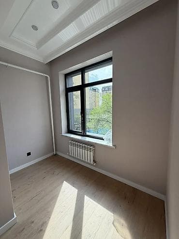 Квартиры: 2 комнаты, 60 м², Ак-Кеме (старый аэропорт) Элитка, 3 этаж, Свежий ремонт — 1