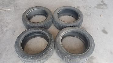 Комплект из 4 автомобильных шин. Характеристики: - Размер: 215/55 R17