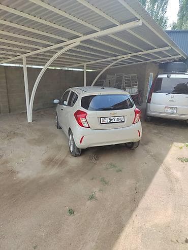 Chevrolet Spark: 2017 г., Автомат, Бензин, Хэтчбэк — 3