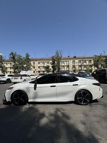 Toyota Camry: 2020 г., 2.5 л, Автомат, Бензин, Седан — 6