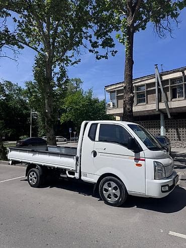 портер 2 салон: Hyundai Porter: 2022 г., 2.5 л, Типтроник, Дизель — 3