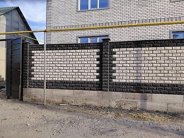 Заборы из шлакоблока: Декоративные бетонные панели для забора «под кирпич» - Материал — 1