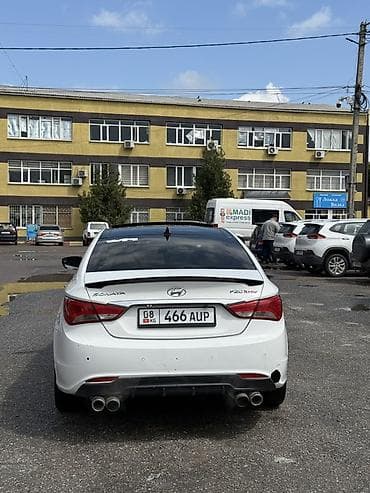 k5 2019: Hyundai Sonata: 2010 г., Автомат, Бензин, Седан — 3