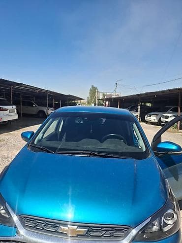 Продажа авто: Chevrolet Spark: 2019 г., 0.1 л, Автомат, Бензин, Хэтчбэк — 3