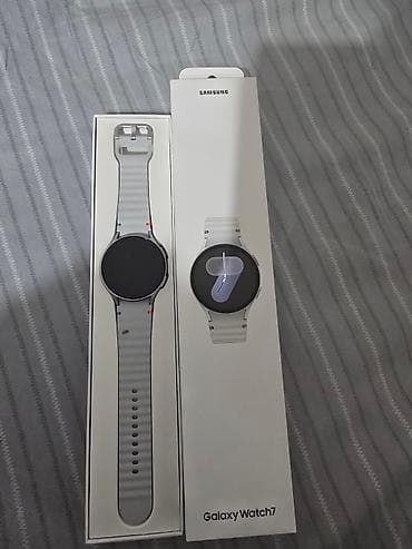 Смарт-часы: Samsung Galaxy Watch 7 44 mm LTE серебристом корпусе и с серым — 8