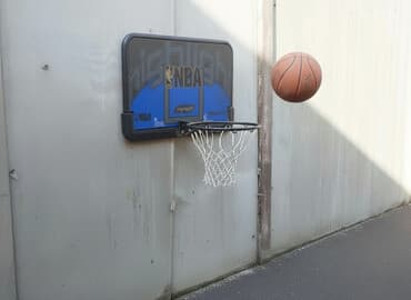 купить настольный хоккей: Настенная баскетбольная система Spalding NBA Highlight. - Щит — 1