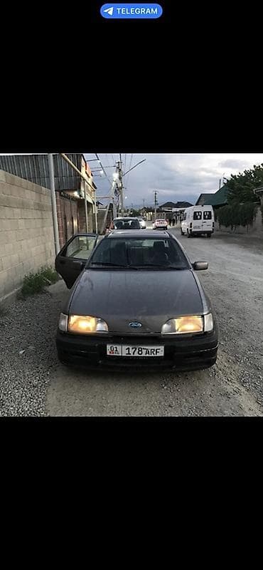rex sprinter: Ford Sierra: 1987 г., 2 л, Механика, Седан — 1