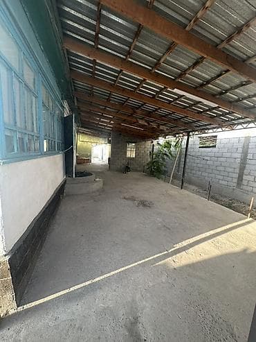 бишкек аламедин: Продается частный дом в городе Токмок 📍 Очень удобное расположение: • — 2