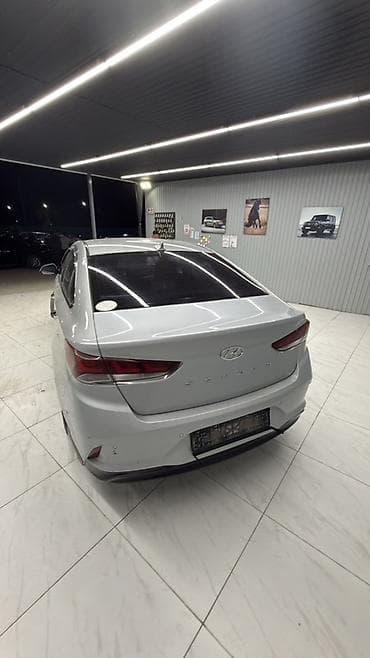 срочно газ: Hyundai Sonata: 2018 г., 2 л, Автомат, Газ, Седан — 2