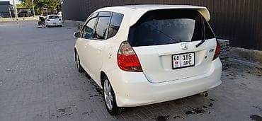 Honda Fit: 2003 г., 1.5 л, Вариатор, Бензин, Хэтчбэк at lalafo.kg Honda Fit: 2003 г., 1.5 л, Вариатор, Бензин, Хэтчбэк