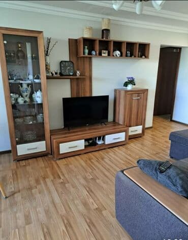 сдаю квартиру 8 микрорайон: 3 комнаты, 58 м², 104 серия, 4 этаж, Дизайнерский ремонт — 5