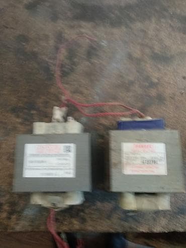 Силовые трансформаторы: Два высоковольтных трансформатора от микроволновых печей (MOT) — 1
