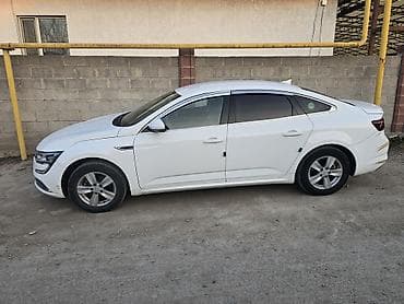 honda corolla: Renault : 2019 г., 2 л, Вариатор, Газ, Седан — 3