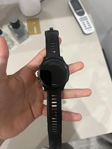 aiphone 8: Спортивные часы Garmin (черные) Garmin Forerunner 935, идеальное — 1