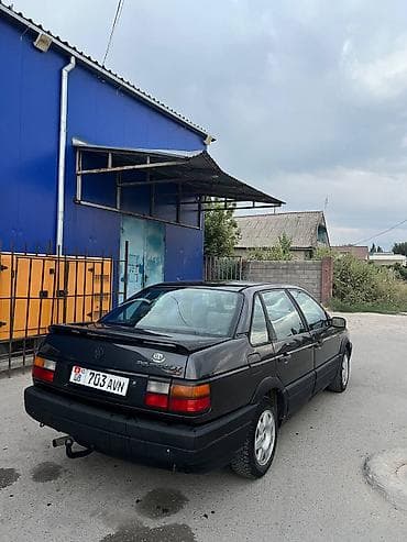 mazda 626 1990: Volkswagen Passat: 1990 г., 1.8 л, Механика, Бензин, Седан — 6
