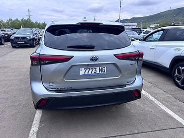 хайлендер гибрид 2021: Toyota Highlander: 2021 г., 2.5 л, Автомат, Гибрид, Кроссовер — 9