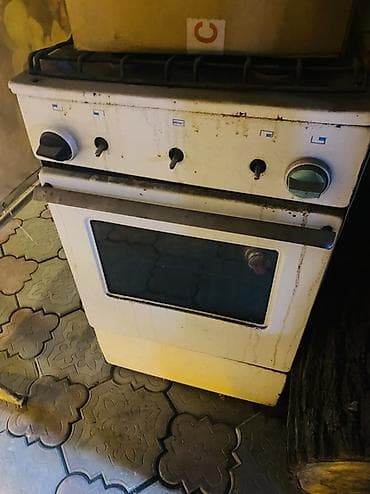 Газовая плита с духовкой - Форм‑фактор: напольная, стандартная ширина — 2