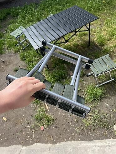 переносной стол: Сдается в аренду складной походный комплект: алюминиевый стол + 4 — 6