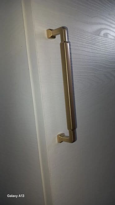 кухонный шкаф ош: Шкаф-пенал белый,текстура дерево,ламинат пр-во — 1