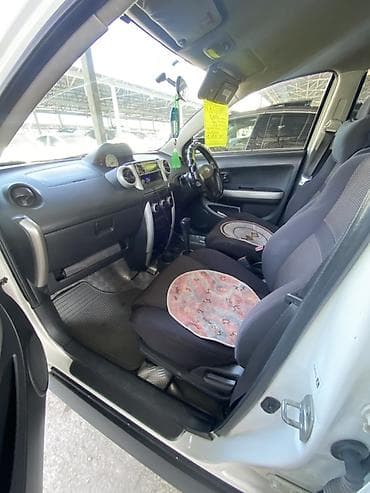 хечбек: Toyota Ist: 2002 г., 1.5 л, Автомат, Бензин, Хэтчбэк — 7