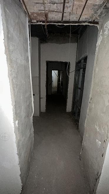 open space: Коммерческое помещение в жилом комплексе 1300m2 полуцоколь 4 блока по — 4