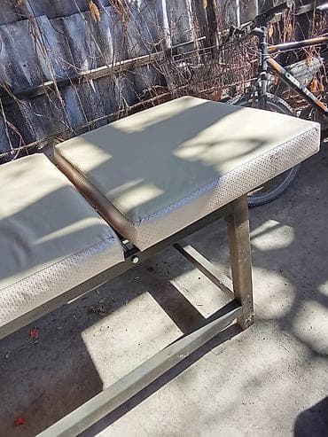 Массажная/процедурная кушетка с металлическим каркасом - Прочная рама