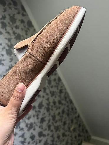 летние макасины: Лоферы из замши - Материал верха: мягкая бежевая замша - Конструкция — 1