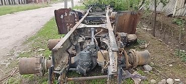 запчасть на трактор: Комплект узлов от грузового автомобиля (рама и ходовая часть) - Рама — 10