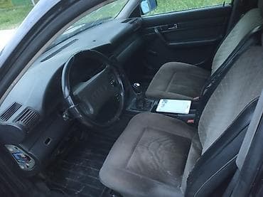 gps на авто: Audi S4: 1991 г., 1.8 л, Механика, Газ, Седан — 10