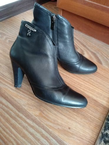 кроксы крокс crocs: Обувь 37-38 размера — 2