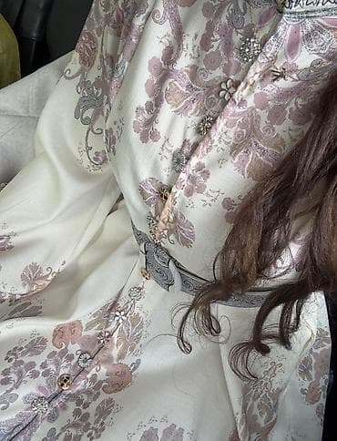 платч: Платье мини с этническим орнаментом и поясом - Силуэт: расклёшенное — 2