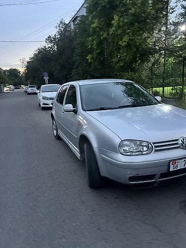 Volkswagen Golf: 1999 г., 1.8 л, Механика, Бензин, Хэтчбэк