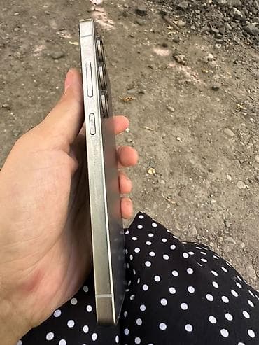 Samsung Galaxy S25 Ultra, Б/у, 512 ГБ, цвет - Серебристый, 1 SIM, eSIM — 4