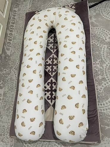 Уход и хранение одежды: U-образная подушка для сна и отдыха - Размер: полноразмерная — 1