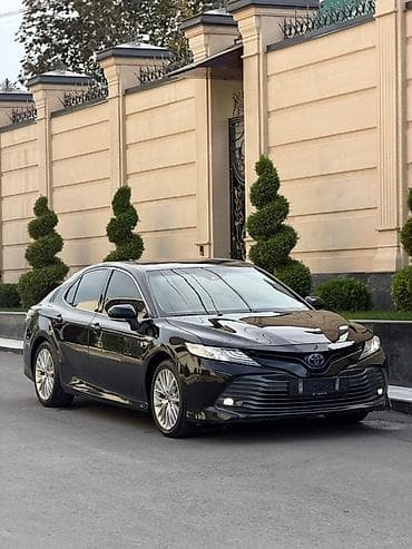 19: Toyota Camry: 2019 г., 2.5 л, Автомат, Гибрид, Седан — 1