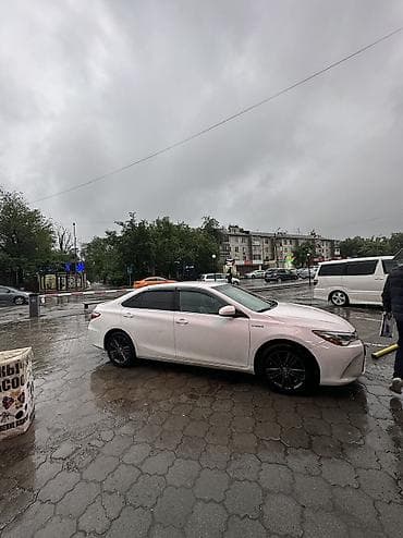 Toyota Camry: 2014 г., 2.5 л, Вариатор, Гибрид, Седан