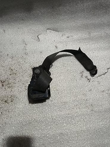 оборотный плук: Ремень безопасности задний с инерционным механизмом — 2