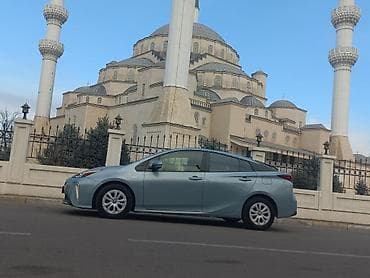 немецкий квариал: Toyota Prius: 2020 г., 1.8 л, Автомат, Гибрид, Хэтчбэк — 6