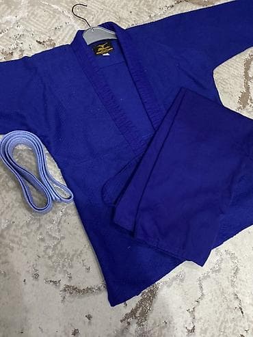 аниме меч: Синий кимоно для дзюдо/джиу‑джитсу Mizuno. Комплектация: - Куртка из — 1