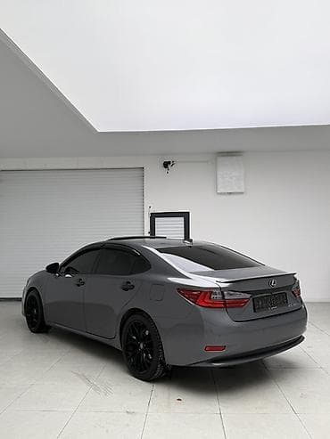 low ll: Lexus ES: 2017 г., Гибрид, Седан — 5