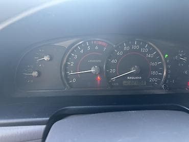 авто без прав: Toyota Sequoia: 2006 г., 4.7 л, Автомат, Бензин, Внедорожник — 6